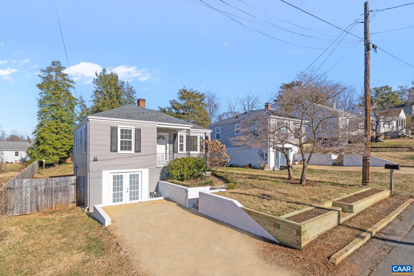 1007 MONTROSE AVE, CHARLOTTESVILLE, Virginia 22902, 3 Bedrooms Bedrooms, ,2 BathroomsBathrooms,Residential,For sale,1007 MONTROSE AVE,672488 MLS # 672488