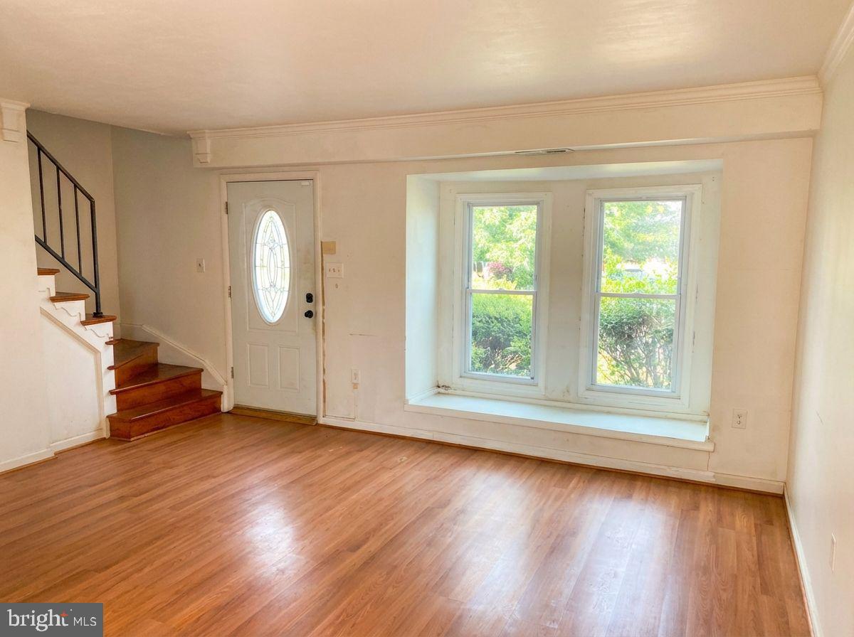 330 SHENANDOAH ST SE, LEESBURG, Virginia 20175, 2 Bedrooms Bedrooms, ,1 BathroomBathrooms,Residential,For sale,330 SHENANDOAH ST SE,VALO2114046 MLS # VALO2114046