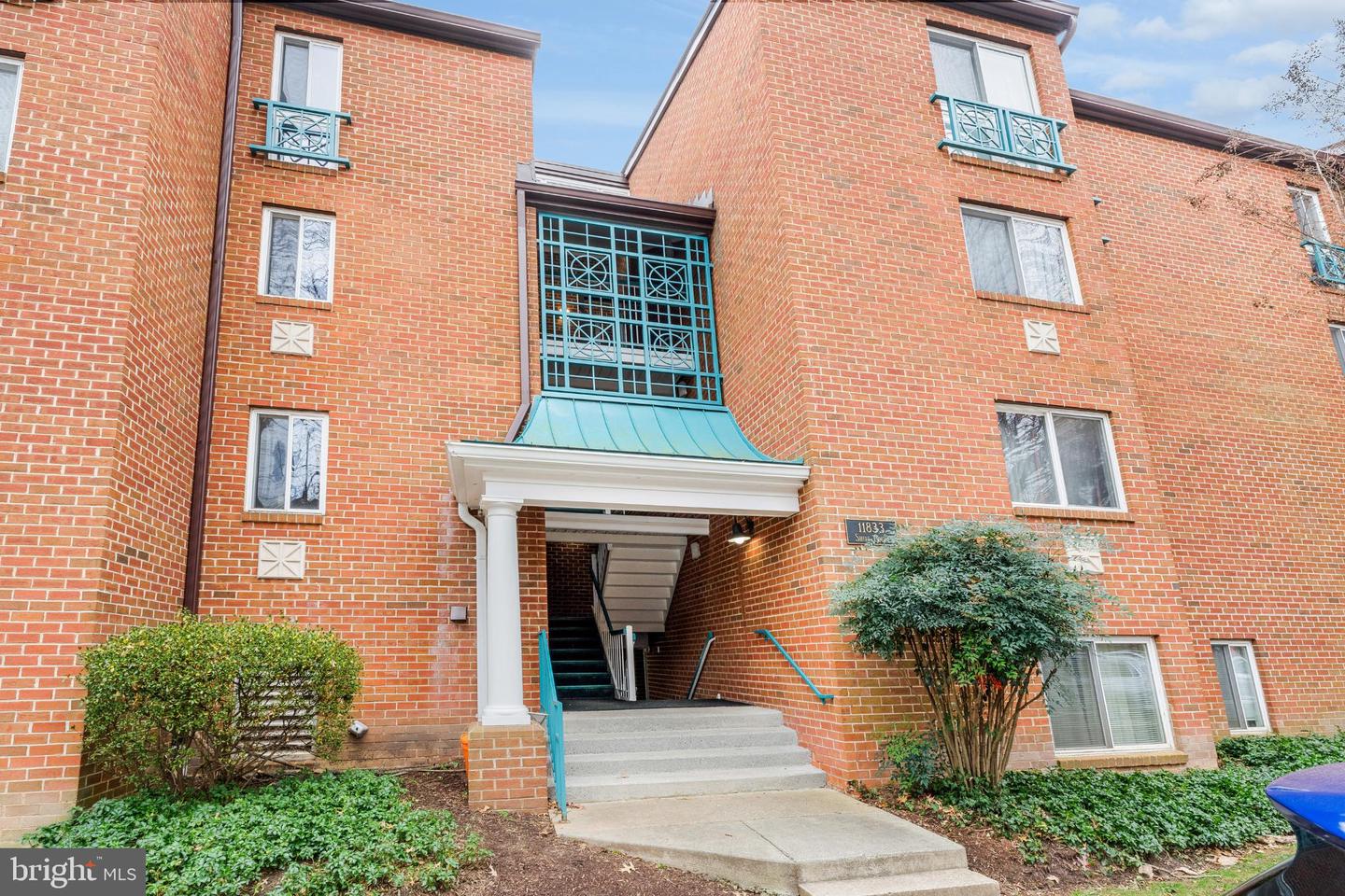 11833 SHIRE CT #11B, RESTON, Virginia 20191, 2 Bedrooms Bedrooms, 6 Rooms Rooms,1 BathroomBathrooms,Residential,For sale,11833 SHIRE CT #11B,VAFX2285986 MLS # VAFX2285986