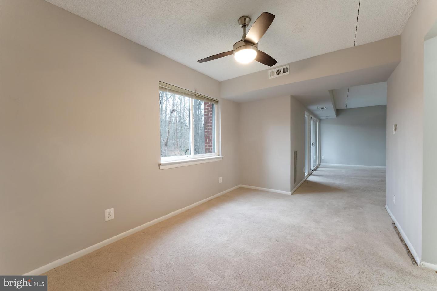 11833 SHIRE CT #11B, RESTON, Virginia 20191, 2 Bedrooms Bedrooms, 6 Rooms Rooms,1 BathroomBathrooms,Residential,For sale,11833 SHIRE CT #11B,VAFX2285986 MLS # VAFX2285986