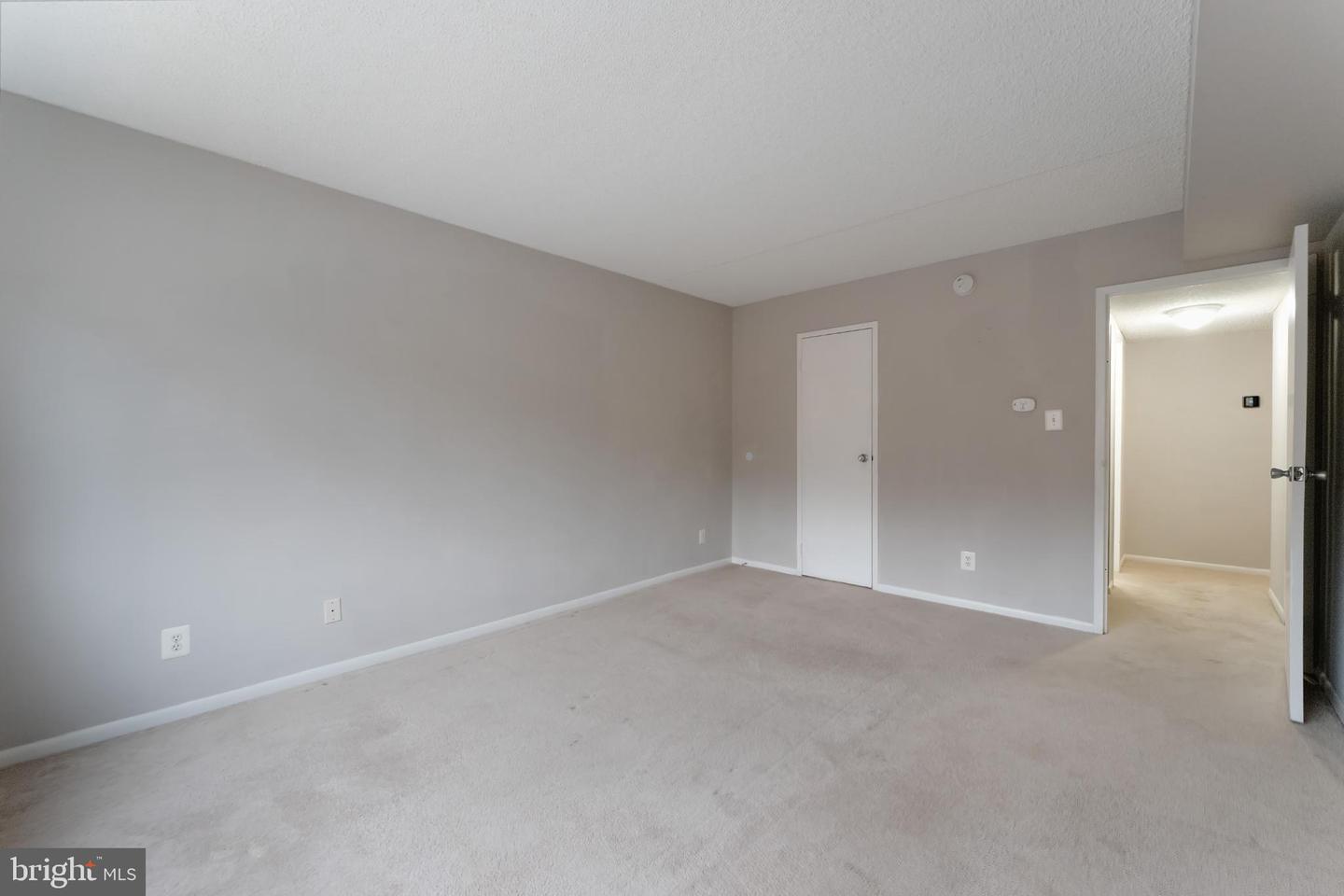 11833 SHIRE CT #11B, RESTON, Virginia 20191, 2 Bedrooms Bedrooms, 6 Rooms Rooms,1 BathroomBathrooms,Residential,For sale,11833 SHIRE CT #11B,VAFX2285986 MLS # VAFX2285986