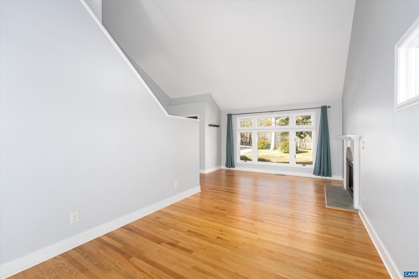 9 VINE RIDGE DR, PALMYRA, Virginia 22963, 5 Bedrooms Bedrooms, ,3 BathroomsBathrooms,Residential,For sale,9 VINE RIDGE DR,672517 MLS # 672517 9 VINE RIDGE DR, PALMYRA, Virginia 22963, 5 Bedrooms Bedrooms, ,3 BathroomsBathrooms,Residential,For sale,9 VINE RIDGE DR,672517 MLS # 672517