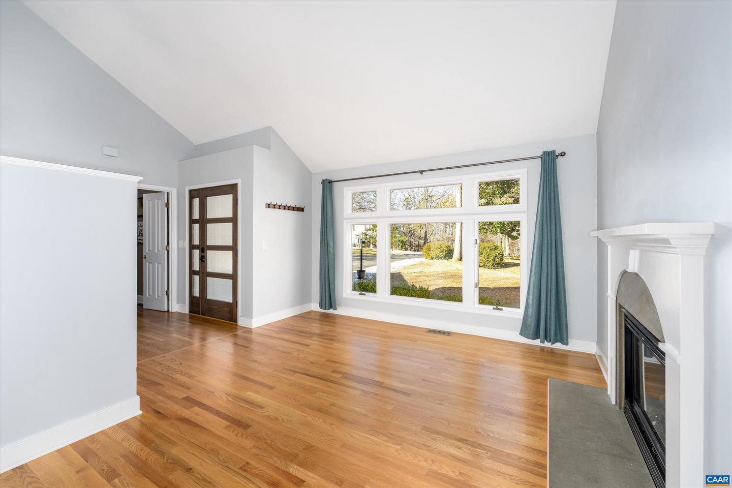 9 VINE RIDGE DR, PALMYRA, Virginia 22963, 5 Bedrooms Bedrooms, ,3 BathroomsBathrooms,Residential,For sale,9 VINE RIDGE DR,672517 MLS # 672517 9 VINE RIDGE DR, PALMYRA, Virginia 22963, 5 Bedrooms Bedrooms, ,3 BathroomsBathrooms,Residential,For sale,9 VINE RIDGE DR,672517 MLS # 672517