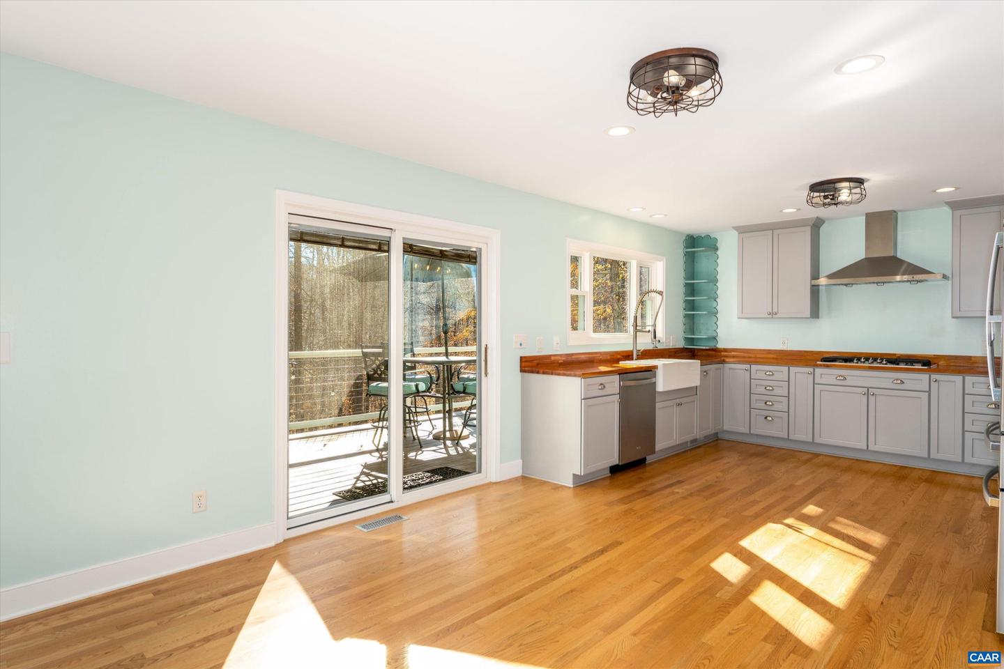 9 VINE RIDGE DR, PALMYRA, Virginia 22963, 5 Bedrooms Bedrooms, ,3 BathroomsBathrooms,Residential,For sale,9 VINE RIDGE DR,672517 MLS # 672517 9 VINE RIDGE DR, PALMYRA, Virginia 22963, 5 Bedrooms Bedrooms, ,3 BathroomsBathrooms,Residential,For sale,9 VINE RIDGE DR,672517 MLS # 672517