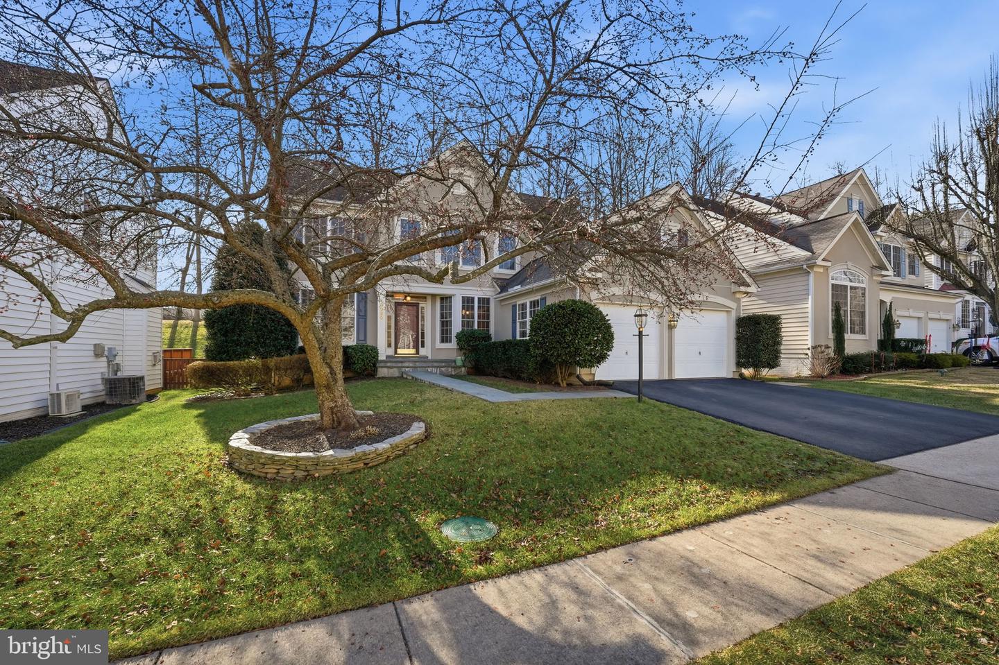 13020 PILGRIMS INN DR, WOODBRIDGE, Virginia 22193, 5 Bedrooms Bedrooms, ,4 BathroomsBathrooms,Residential,For sale,13020 PILGRIMS INN DR,VAPW2110656 MLS # VAPW2110656