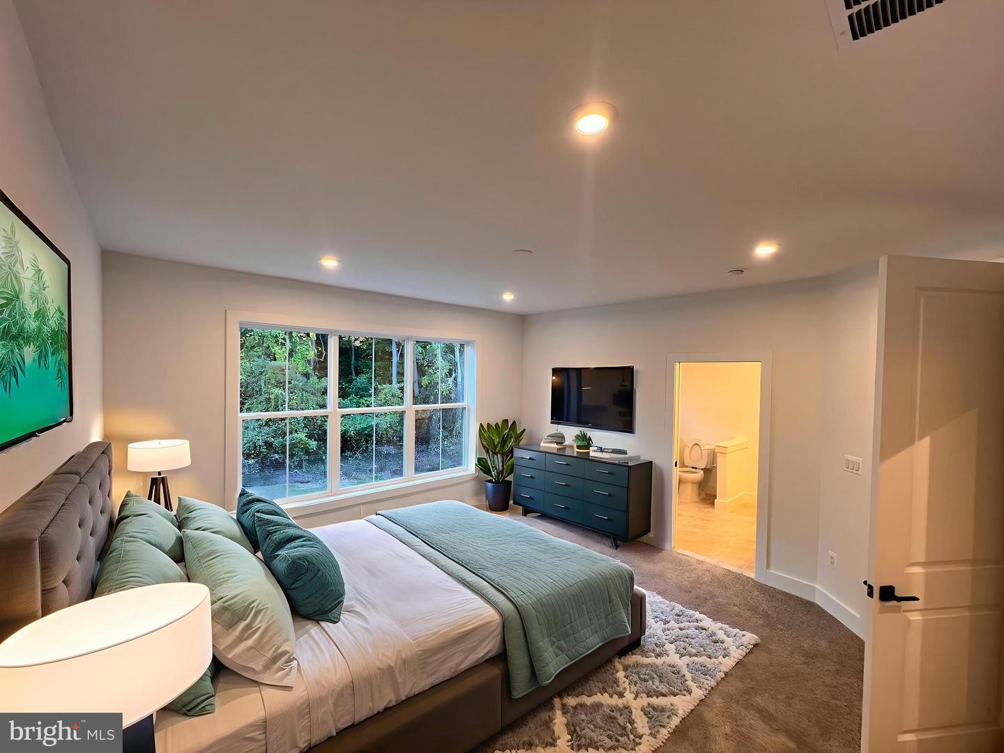 9404 DANDELION DR, LORTON, Virginia 22079, 3 Bedrooms Bedrooms, ,4 BathroomsBathrooms,Residential,For sale,9404 DANDELION DR,VAFX2286004 MLS # VAFX2286004