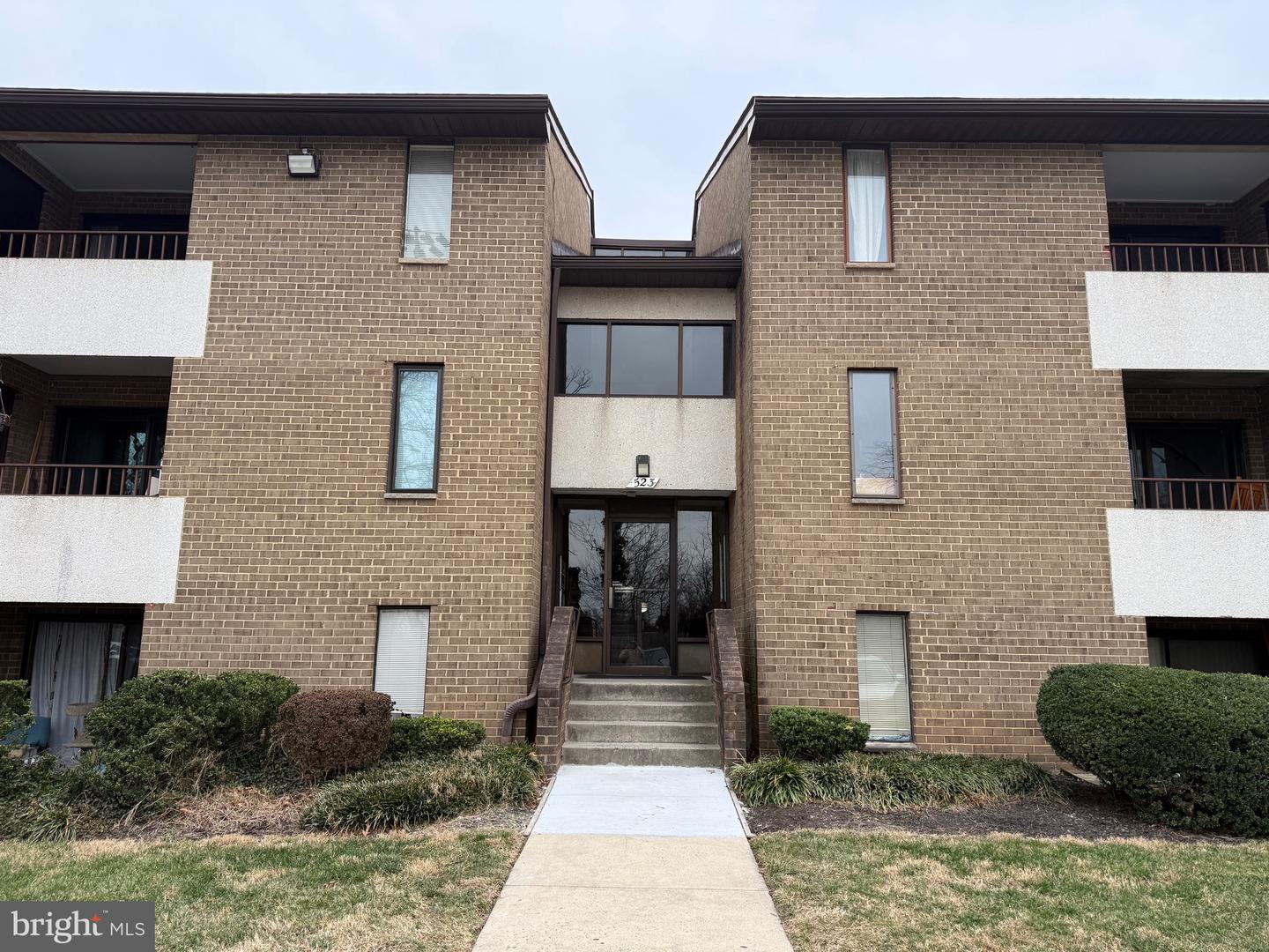 523 FLORIDA AVE #T2, HERNDON, Virginia 20170, 1 Bedroom Bedrooms, ,1 BathroomBathrooms,Residential,For sale,523 FLORIDA AVE #T2,VAFX2286016 MLS # VAFX2286016