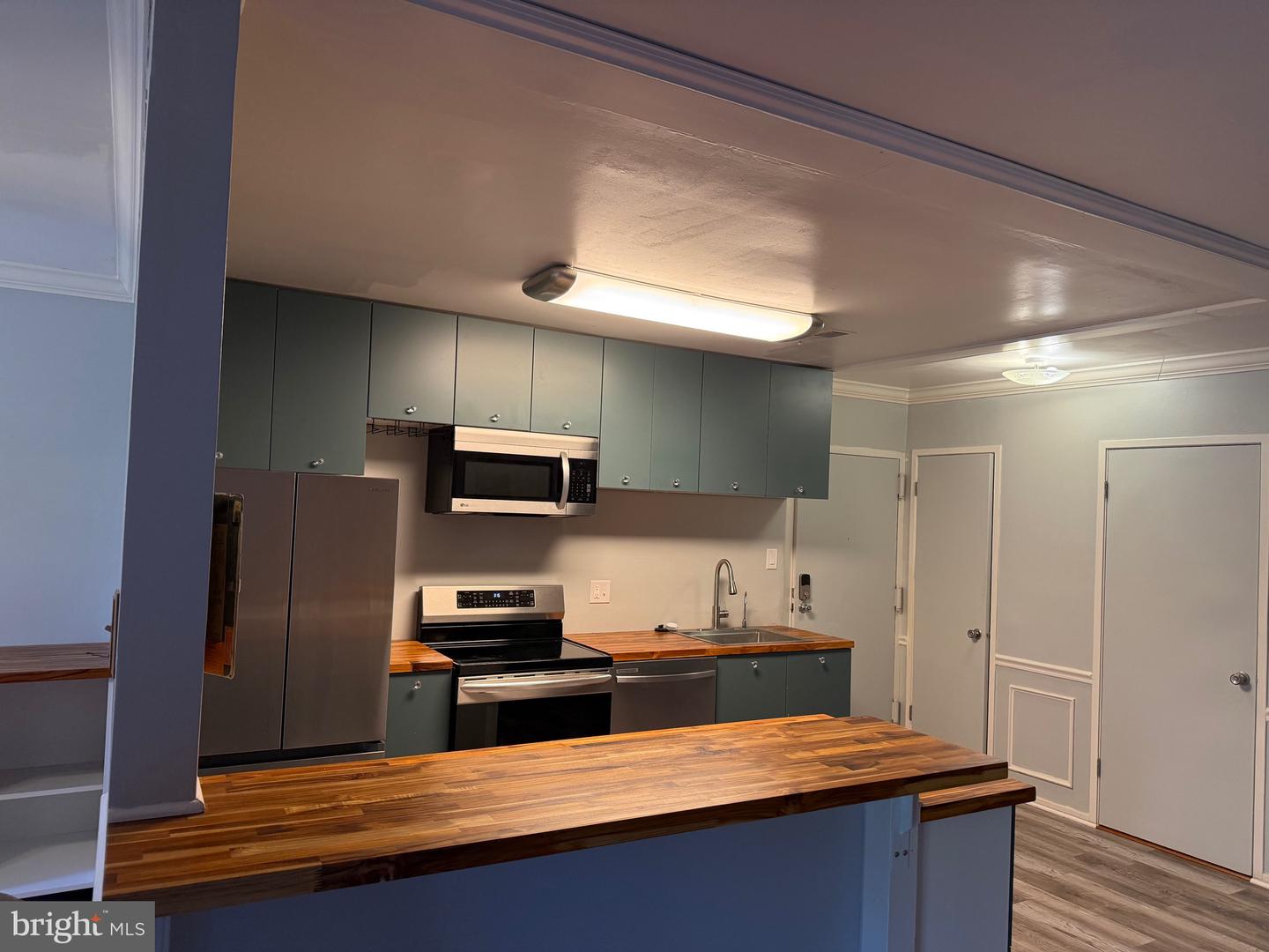 523 FLORIDA AVE #T2, HERNDON, Virginia 20170, 1 Bedroom Bedrooms, ,1 BathroomBathrooms,Residential,For sale,523 FLORIDA AVE #T2,VAFX2286016 MLS # VAFX2286016