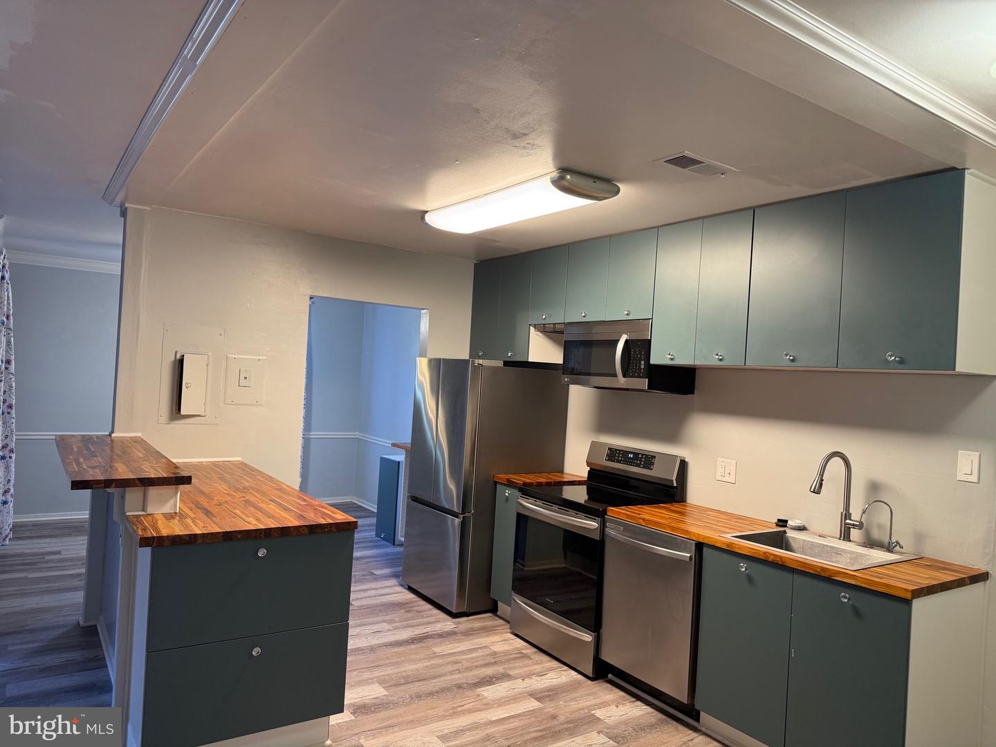 523 FLORIDA AVE #T2, HERNDON, Virginia 20170, 1 Bedroom Bedrooms, ,1 BathroomBathrooms,Residential,For sale,523 FLORIDA AVE #T2,VAFX2286016 MLS # VAFX2286016