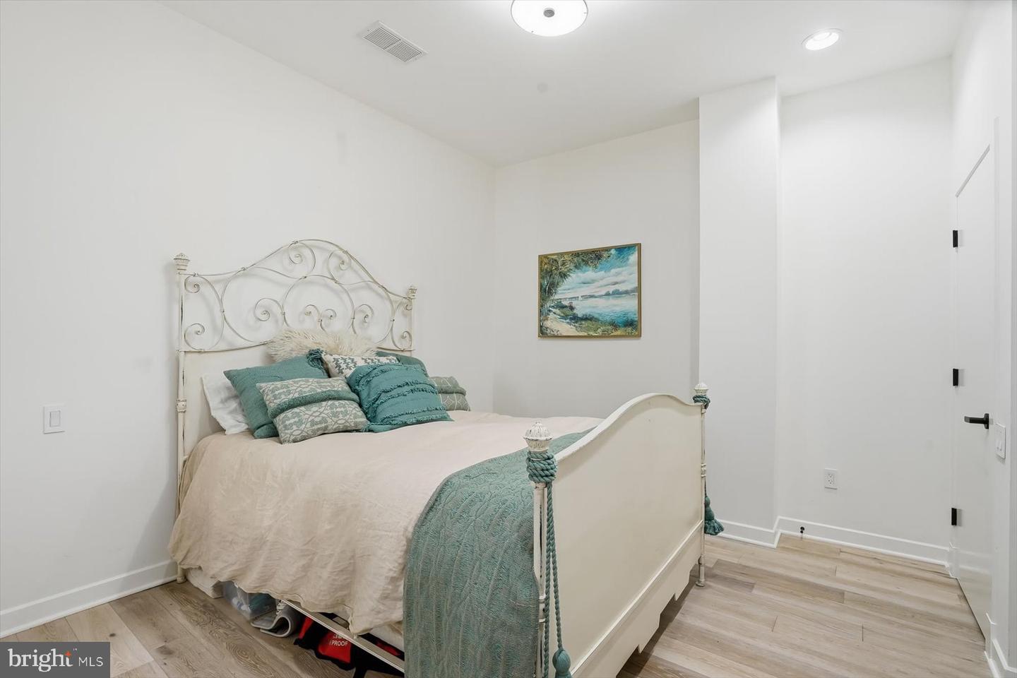 1741 JOHNSON AVE NW #302, WASHINGTON, District Of Columbia 20009, 2 Bedrooms Bedrooms, ,2 BathroomsBathrooms,Residential,For sale,1741 JOHNSON AVE NW #302,DCDC2241620 MLS # DCDC2241620