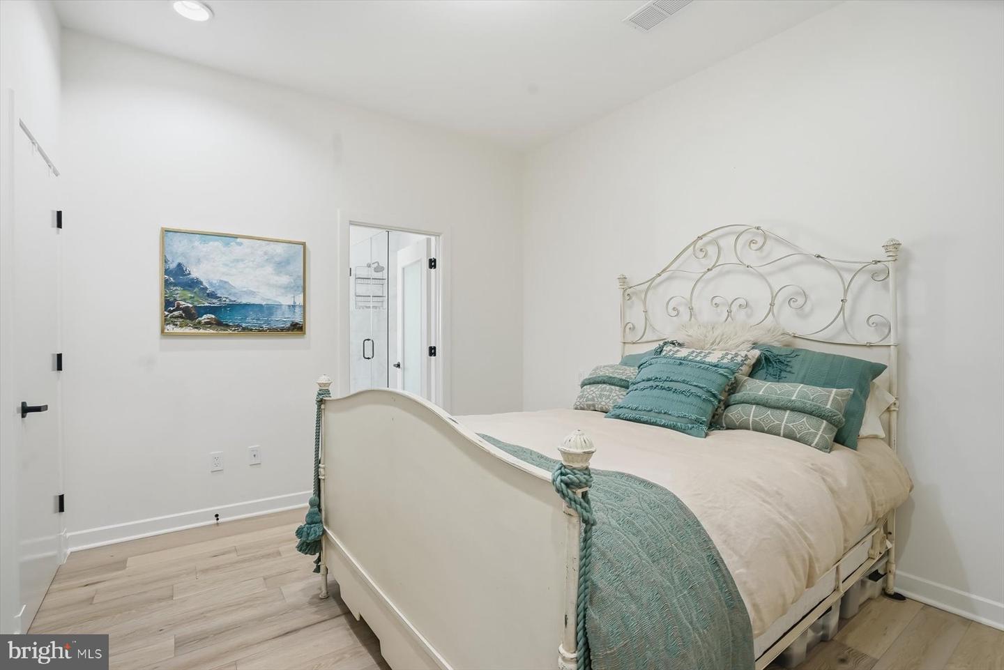 1741 JOHNSON AVE NW #302, WASHINGTON, District Of Columbia 20009, 2 Bedrooms Bedrooms, ,2 BathroomsBathrooms,Residential,For sale,1741 JOHNSON AVE NW #302,DCDC2241620 MLS # DCDC2241620