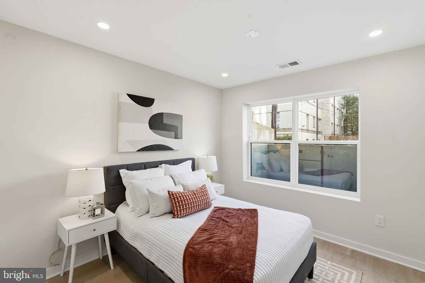 2606 41ST ST NW #T2, WASHINGTON, District Of Columbia 20007, 2 Bedrooms Bedrooms, ,2 BathroomsBathrooms,Residential,For sale,2606 41ST ST NW #T2,DCDC2241662 MLS # DCDC2241662