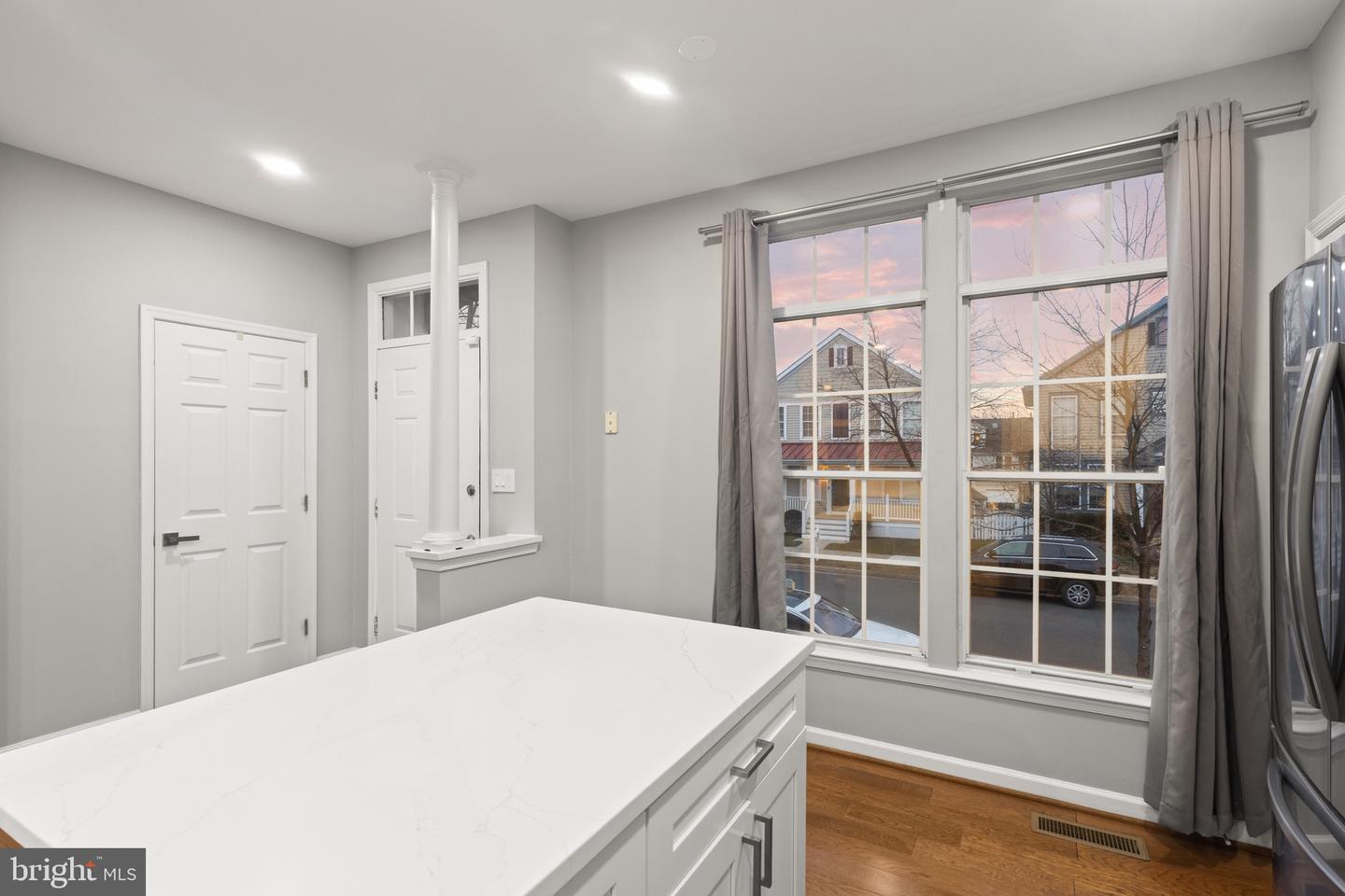 20395 CHARTER OAK DR, ASHBURN, Virginia 20147, 4 Bedrooms Bedrooms, ,3 BathroomsBathrooms,Residential,For sale,20395 CHARTER OAK DR,VALO2114100 MLS # VALO2114100