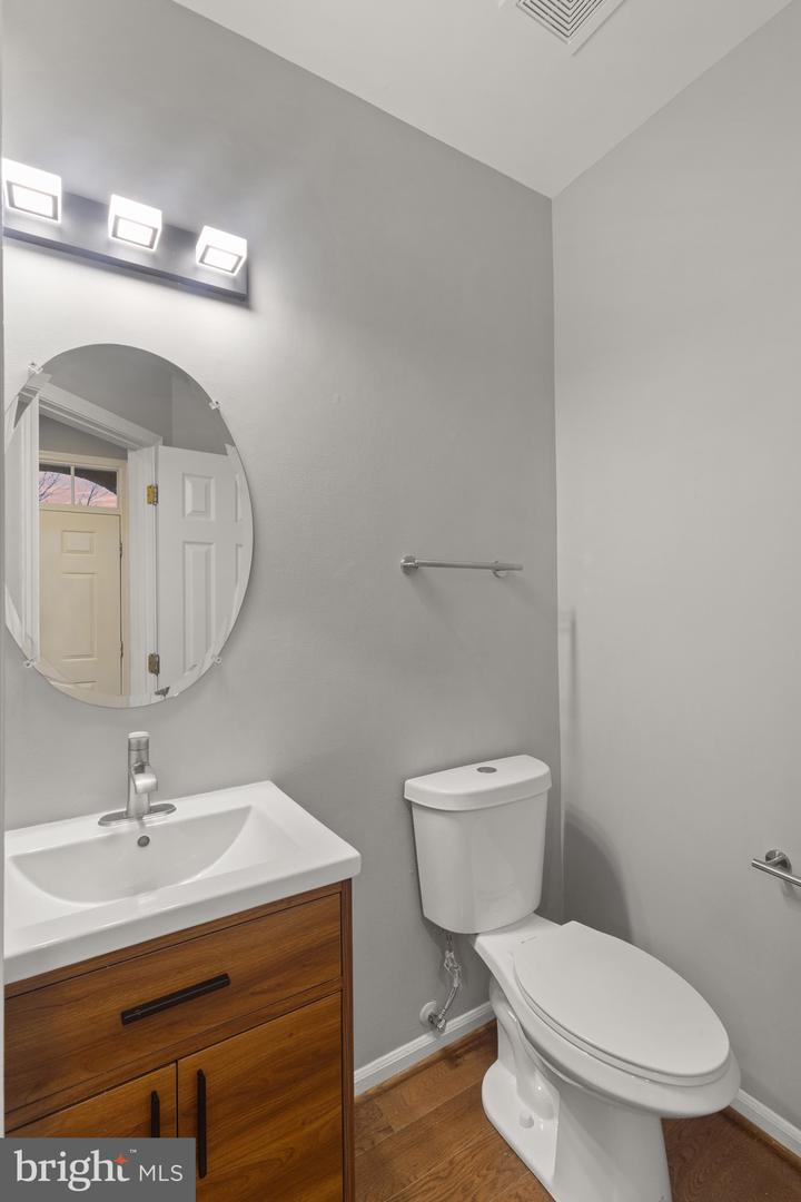 20395 CHARTER OAK DR, ASHBURN, Virginia 20147, 4 Bedrooms Bedrooms, ,3 BathroomsBathrooms,Residential,For sale,20395 CHARTER OAK DR,VALO2114100 MLS # VALO2114100