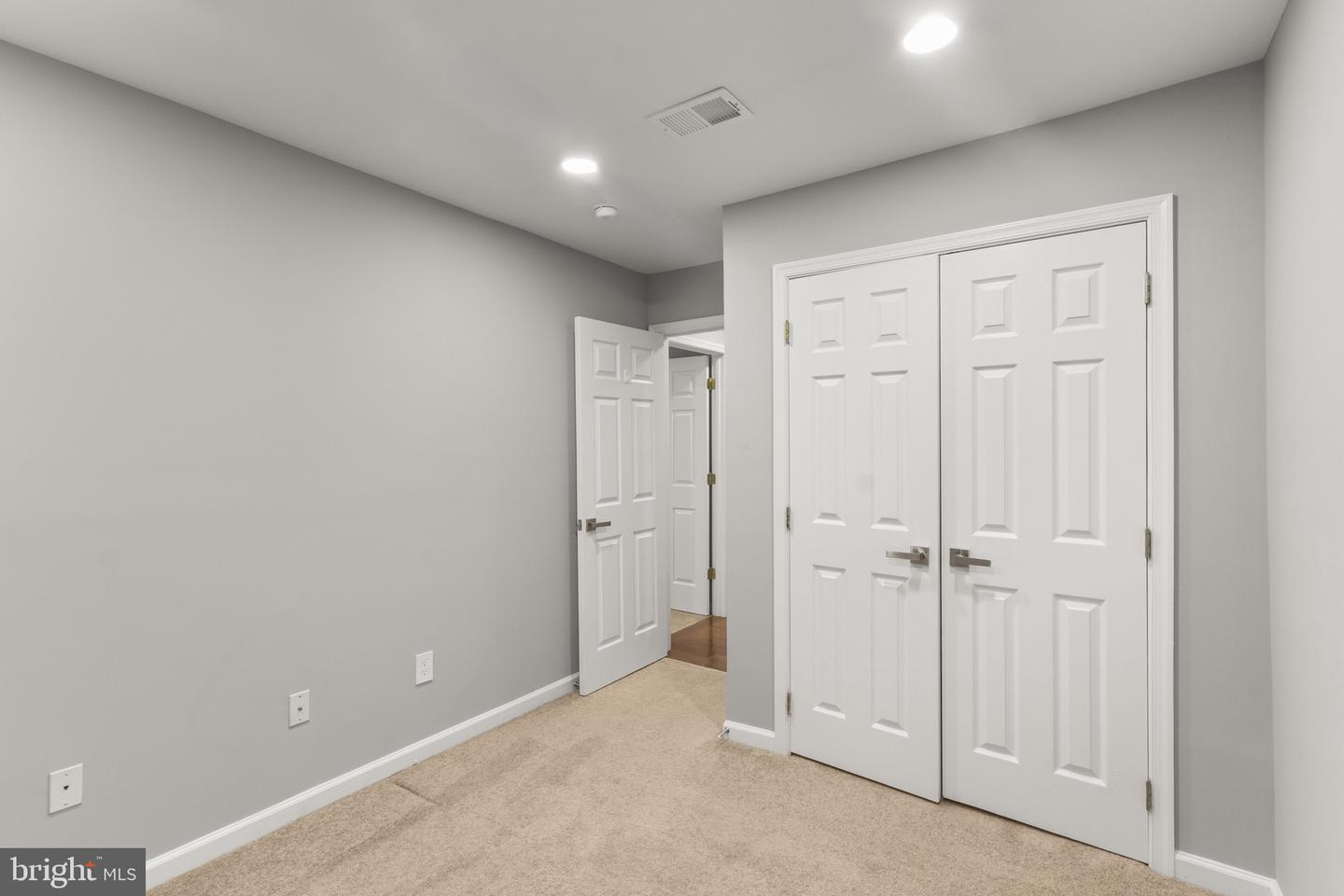 20395 CHARTER OAK DR, ASHBURN, Virginia 20147, 4 Bedrooms Bedrooms, ,3 BathroomsBathrooms,Residential,For sale,20395 CHARTER OAK DR,VALO2114100 MLS # VALO2114100