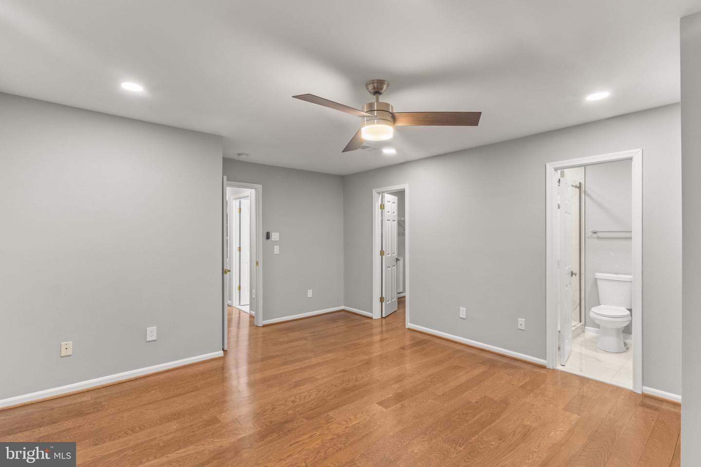 20395 CHARTER OAK DR, ASHBURN, Virginia 20147, 4 Bedrooms Bedrooms, ,3 BathroomsBathrooms,Residential,For sale,20395 CHARTER OAK DR,VALO2114100 MLS # VALO2114100