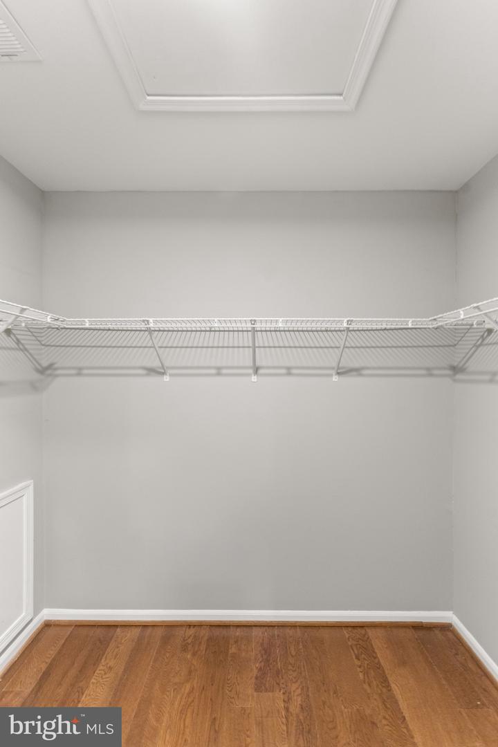 20395 CHARTER OAK DR, ASHBURN, Virginia 20147, 4 Bedrooms Bedrooms, ,3 BathroomsBathrooms,Residential,For sale,20395 CHARTER OAK DR,VALO2114100 MLS # VALO2114100