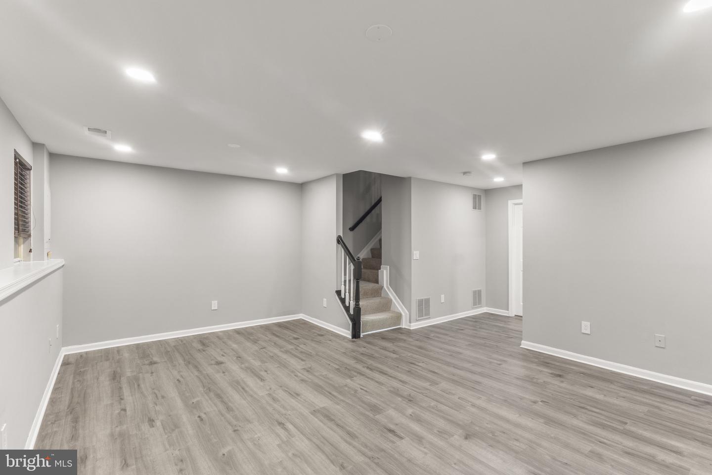 20395 CHARTER OAK DR, ASHBURN, Virginia 20147, 4 Bedrooms Bedrooms, ,3 BathroomsBathrooms,Residential,For sale,20395 CHARTER OAK DR,VALO2114100 MLS # VALO2114100