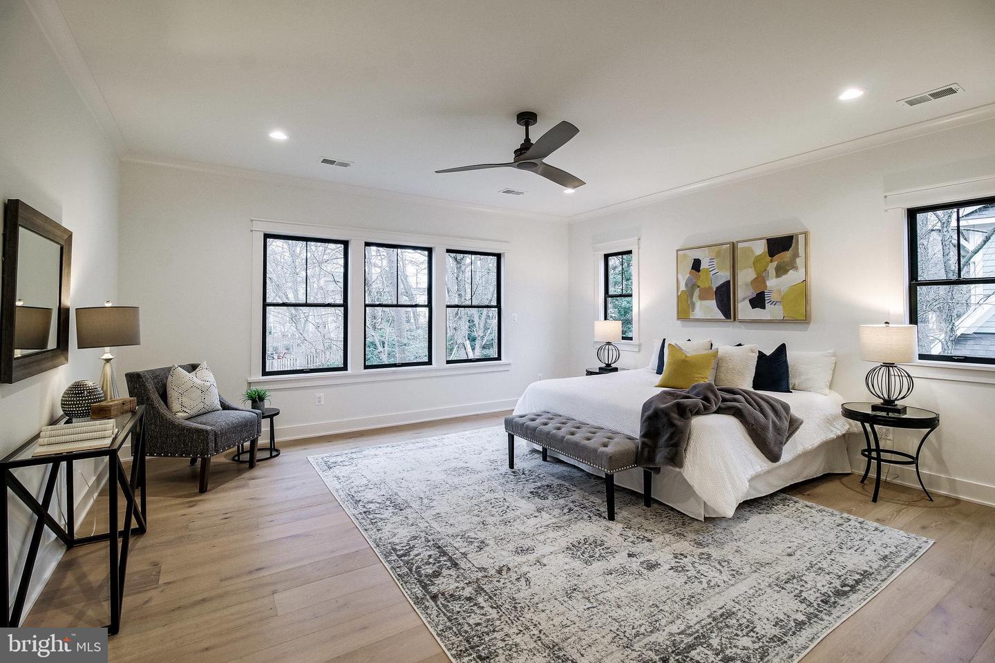 930 FAIRWAY DR NE, VIENNA, Virginia 22180, 6 Bedrooms Bedrooms, 25 Rooms Rooms,6 BathroomsBathrooms,Residential,For sale,930 FAIRWAY DR NE,VAFX2286070 MLS # VAFX2286070