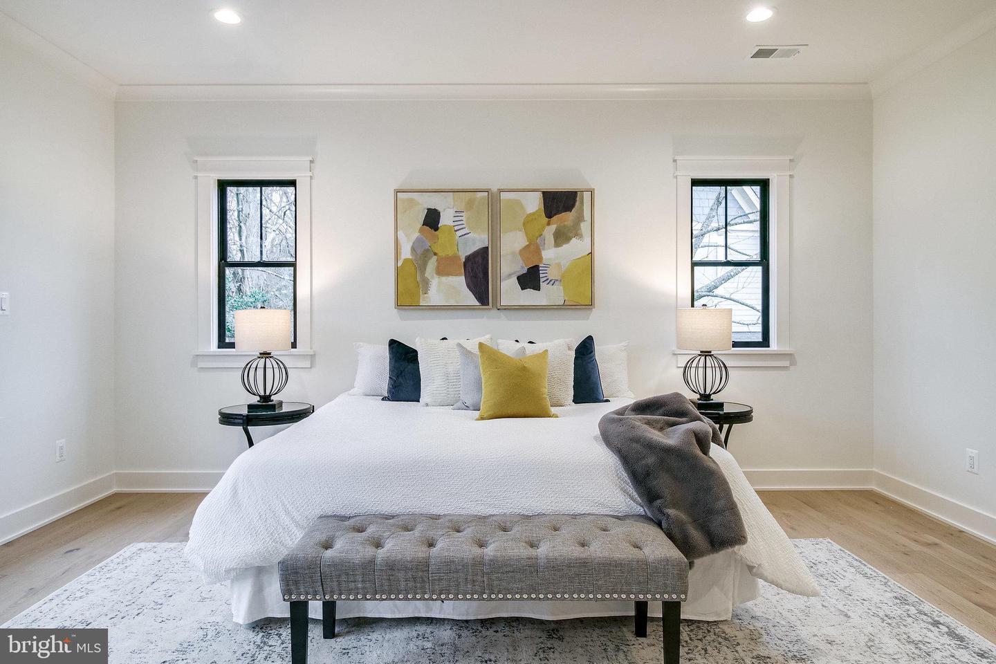 930 FAIRWAY DR NE, VIENNA, Virginia 22180, 6 Bedrooms Bedrooms, 25 Rooms Rooms,6 BathroomsBathrooms,Residential,For sale,930 FAIRWAY DR NE,VAFX2286070 MLS # VAFX2286070