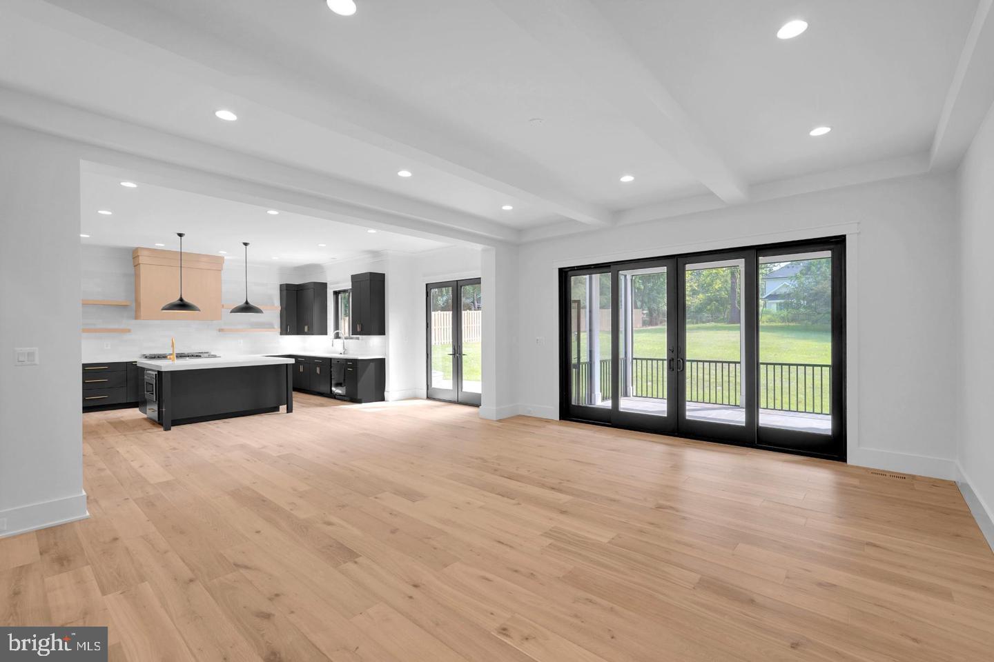 930 FAIRWAY DR NE, VIENNA, Virginia 22180, 6 Bedrooms Bedrooms, 25 Rooms Rooms,6 BathroomsBathrooms,Residential,For sale,930 FAIRWAY DR NE,VAFX2286070 MLS # VAFX2286070