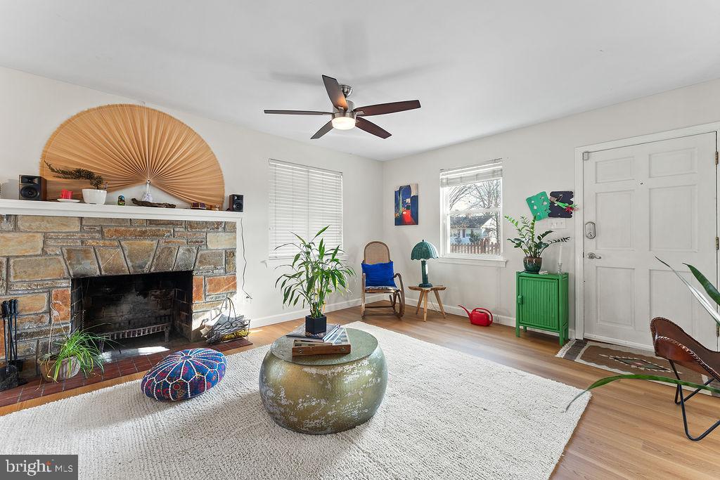 601 HANSON AVE, FREDERICKSBURG, Virginia 22401, 4 Bedrooms Bedrooms, ,2 BathroomsBathrooms,Residential,For sale,601 HANSON AVE,VAFB2009530 MLS # VAFB2009530