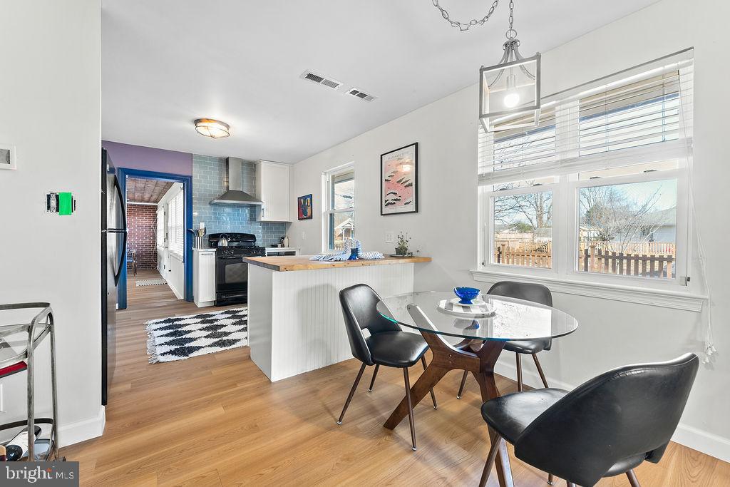 601 HANSON AVE, FREDERICKSBURG, Virginia 22401, 4 Bedrooms Bedrooms, ,2 BathroomsBathrooms,Residential,For sale,601 HANSON AVE,VAFB2009530 MLS # VAFB2009530