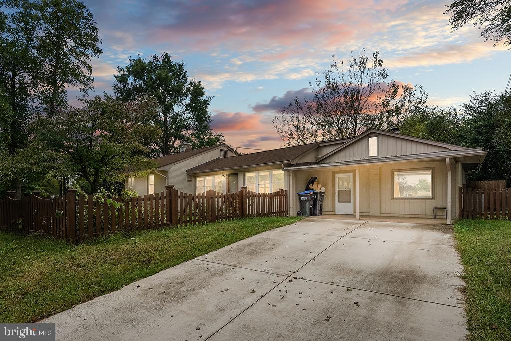 601 HANSON AVE, FREDERICKSBURG, Virginia 22401, 4 Bedrooms Bedrooms, ,2 BathroomsBathrooms,Residential,For sale,601 HANSON AVE,VAFB2009530 MLS # VAFB2009530