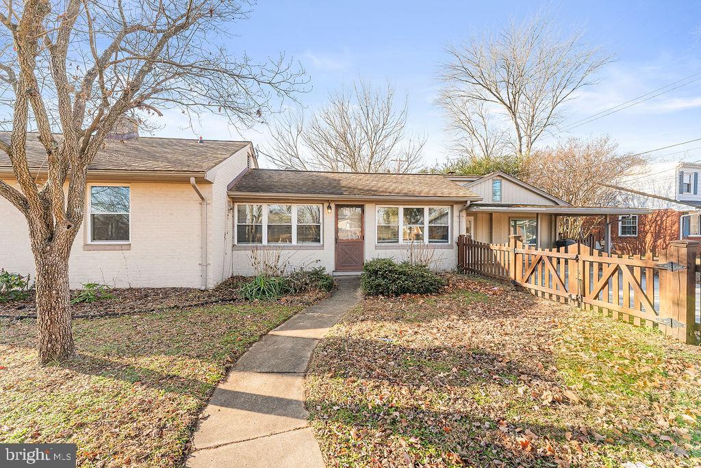 601 HANSON AVE, FREDERICKSBURG, Virginia 22401, 4 Bedrooms Bedrooms, ,2 BathroomsBathrooms,Residential,For sale,601 HANSON AVE,VAFB2009530 MLS # VAFB2009530