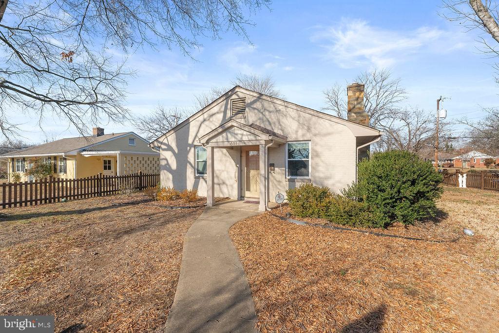 601 HANSON AVE, FREDERICKSBURG, Virginia 22401, 4 Bedrooms Bedrooms, ,2 BathroomsBathrooms,Residential,For sale,601 HANSON AVE,VAFB2009530 MLS # VAFB2009530
