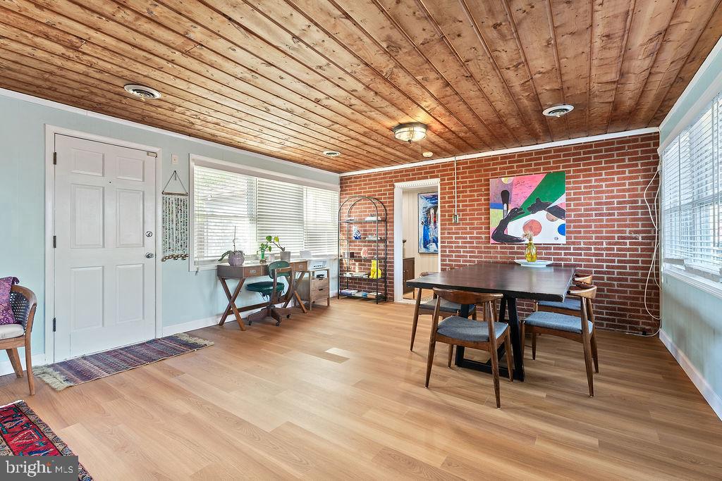 601 HANSON AVE, FREDERICKSBURG, Virginia 22401, 4 Bedrooms Bedrooms, ,2 BathroomsBathrooms,Residential,For sale,601 HANSON AVE,VAFB2009530 MLS # VAFB2009530