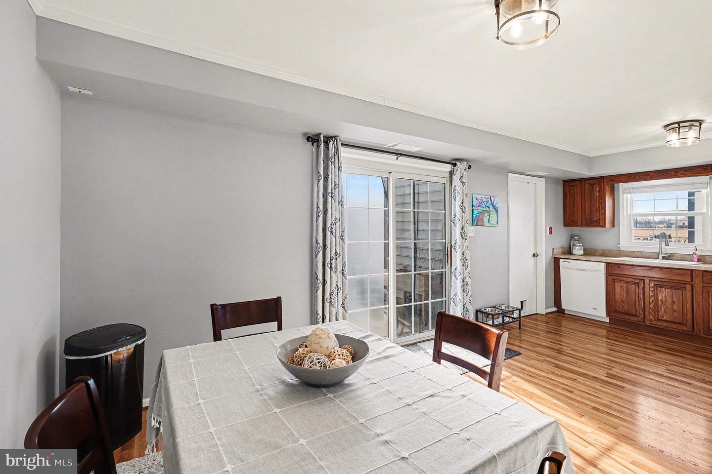 300 CLAY ST, FREDERICKSBURG, Virginia 22408, 3 Bedrooms Bedrooms, 9 Rooms Rooms,2 BathroomsBathrooms,Residential,For sale,300 CLAY ST,VASP2038696 MLS # VASP2038696