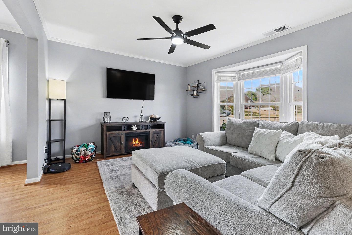 300 CLAY ST, FREDERICKSBURG, Virginia 22408, 3 Bedrooms Bedrooms, 9 Rooms Rooms,2 BathroomsBathrooms,Residential,For sale,300 CLAY ST,VASP2038696 MLS # VASP2038696