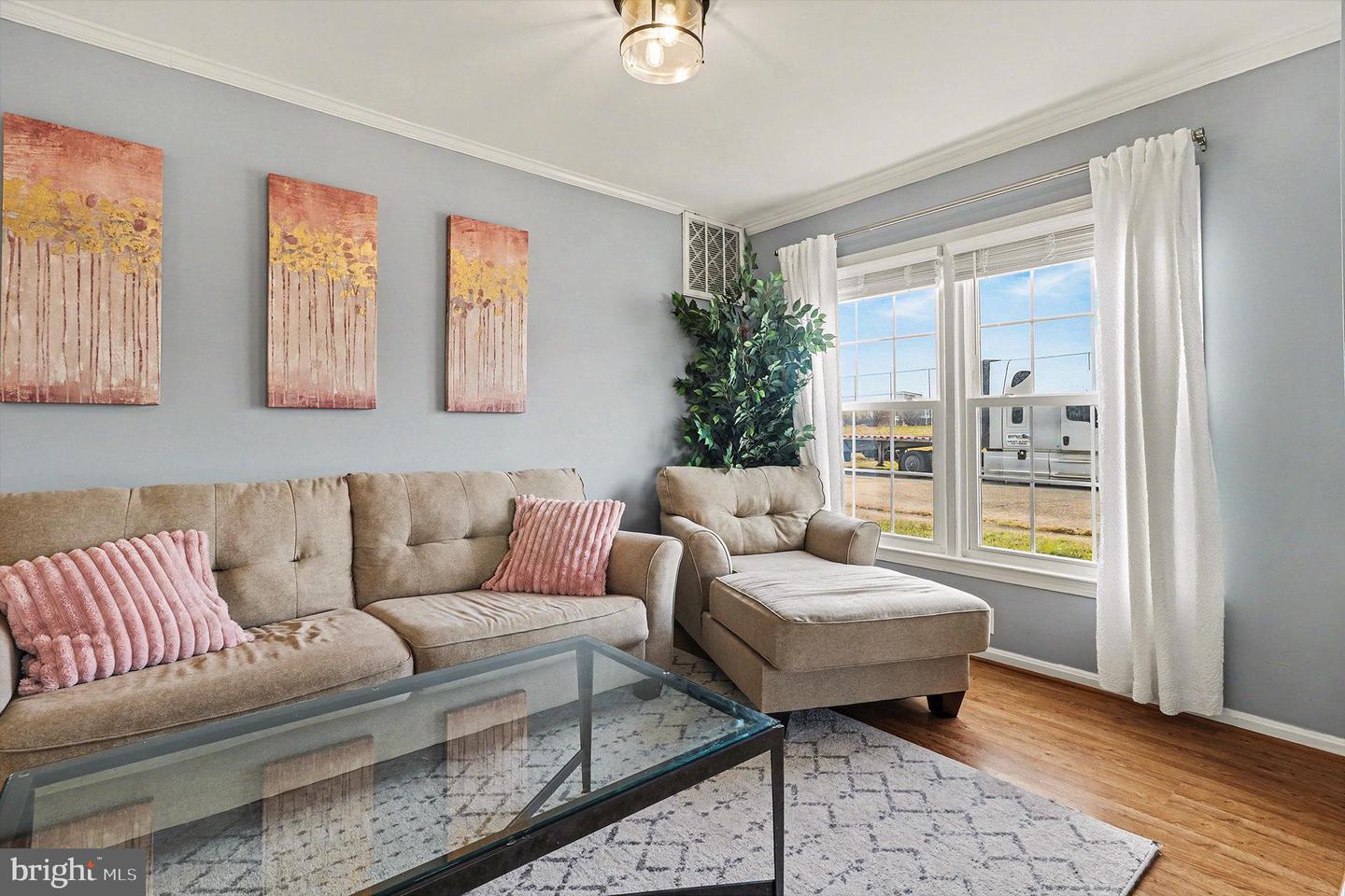 300 CLAY ST, FREDERICKSBURG, Virginia 22408, 3 Bedrooms Bedrooms, 9 Rooms Rooms,2 BathroomsBathrooms,Residential,For sale,300 CLAY ST,VASP2038696 MLS # VASP2038696