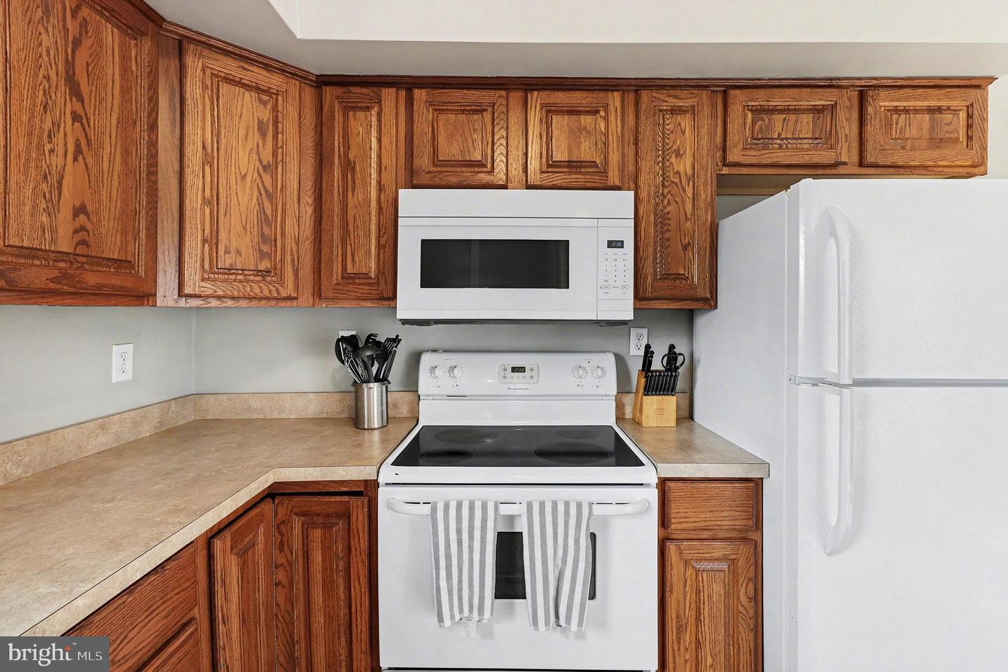 300 CLAY ST, FREDERICKSBURG, Virginia 22408, 3 Bedrooms Bedrooms, 9 Rooms Rooms,2 BathroomsBathrooms,Residential,For sale,300 CLAY ST,VASP2038696 MLS # VASP2038696