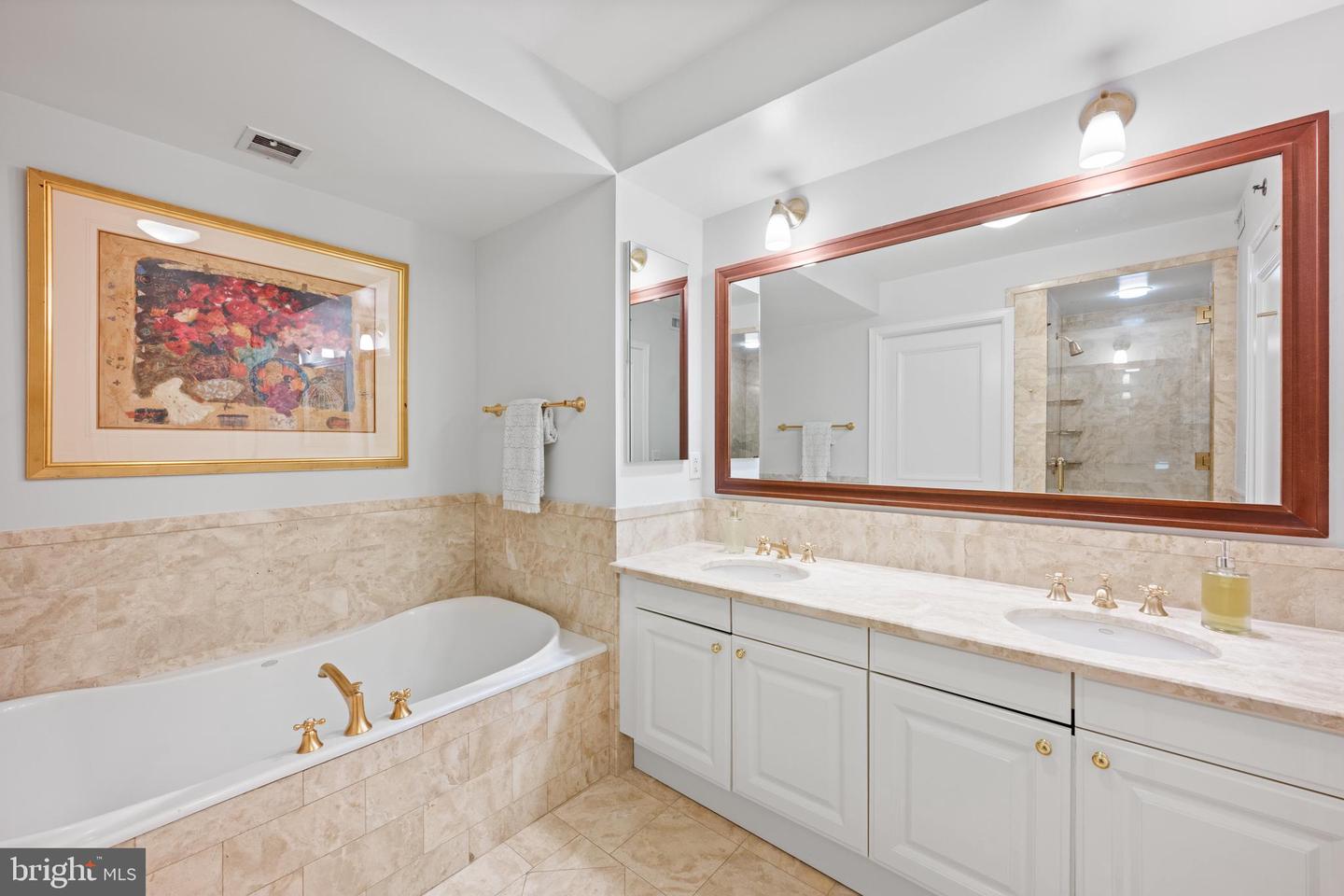 1155 23RD ST NW #6C, WASHINGTON, District Of Columbia 20037, 2 Bedrooms Bedrooms, ,2 BathroomsBathrooms,Residential,For sale,1155 23RD ST NW #6C,DCDC2241698 MLS # DCDC2241698