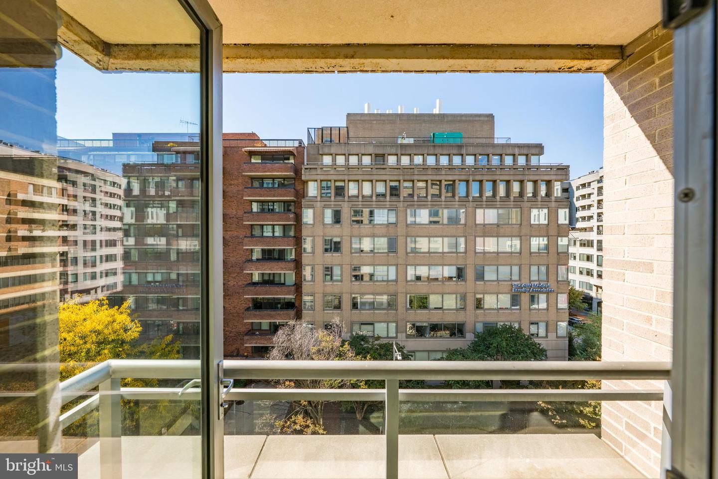 1155 23RD ST NW #6C, WASHINGTON, District Of Columbia 20037, 2 Bedrooms Bedrooms, ,2 BathroomsBathrooms,Residential,For sale,1155 23RD ST NW #6C,DCDC2241698 MLS # DCDC2241698