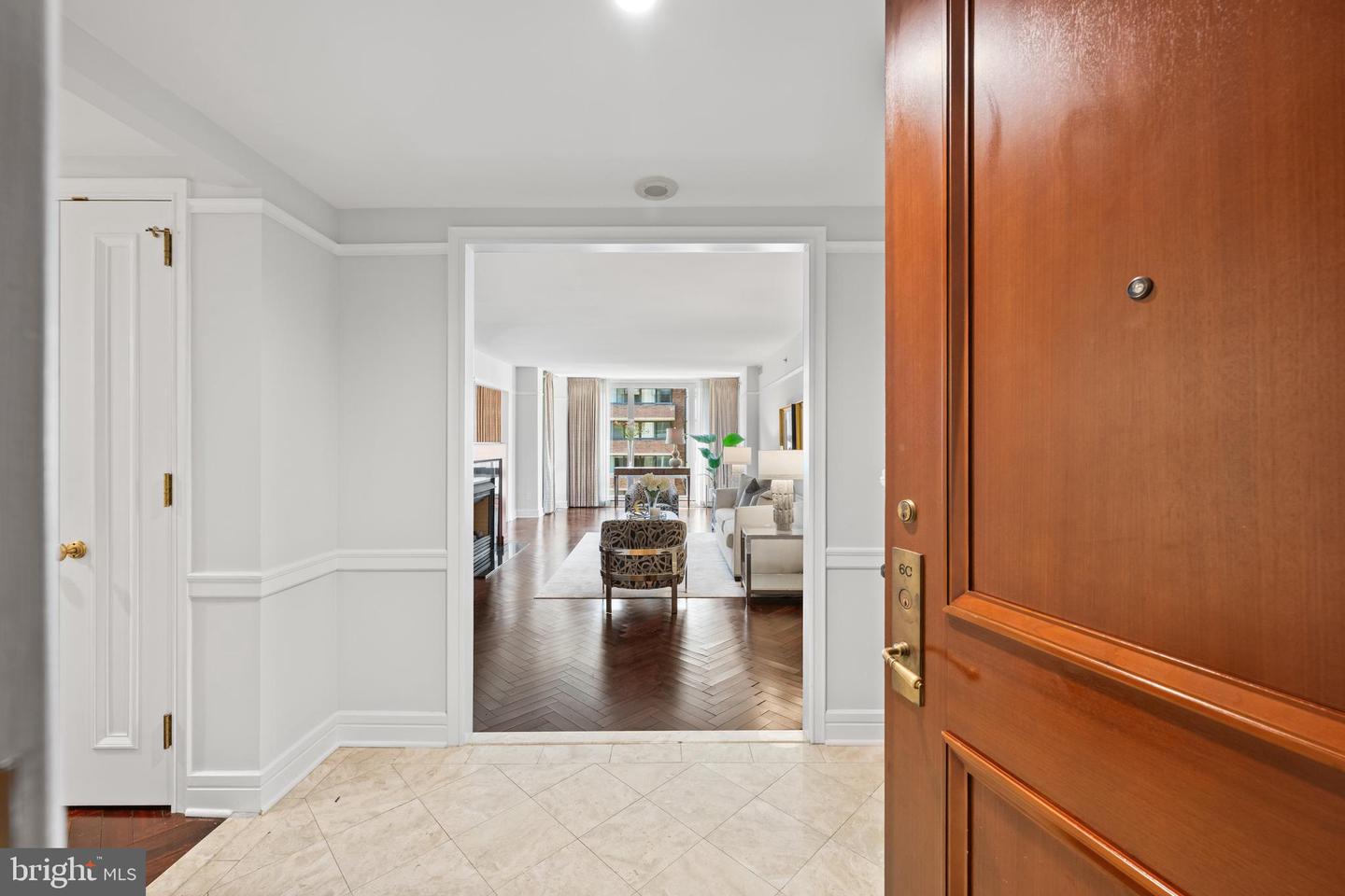 1155 23RD ST NW #6C, WASHINGTON, District Of Columbia 20037, 2 Bedrooms Bedrooms, ,2 BathroomsBathrooms,Residential,For sale,1155 23RD ST NW #6C,DCDC2241698 MLS # DCDC2241698