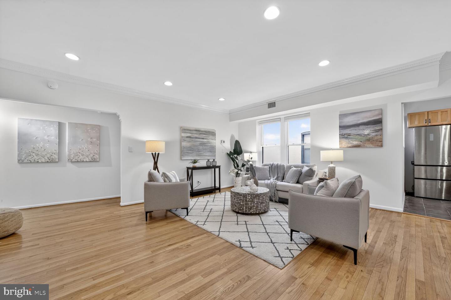 1669 COLUMBIA NW #313, WASHINGTON, District Of Columbia 20009, 2 Bedrooms Bedrooms, ,2 BathroomsBathrooms,Residential,For sale,1669 COLUMBIA NW #313,DCDC2241702 MLS # DCDC2241702