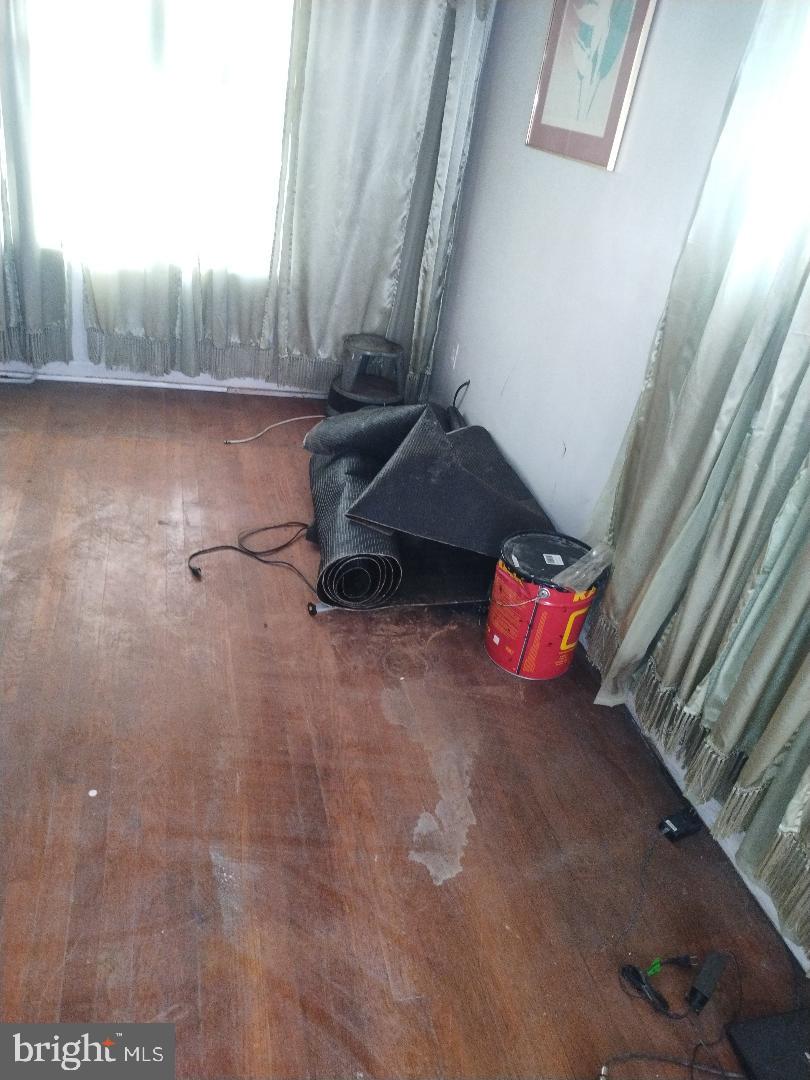 38 SHERIDAN ST NE, WASHINGTON, District Of Columbia 20011, 3 Bedrooms Bedrooms, 6 Rooms Rooms,1 BathroomBathrooms,Residential,For sale,38 SHERIDAN ST NE,DCDC2241724 MLS # DCDC2241724