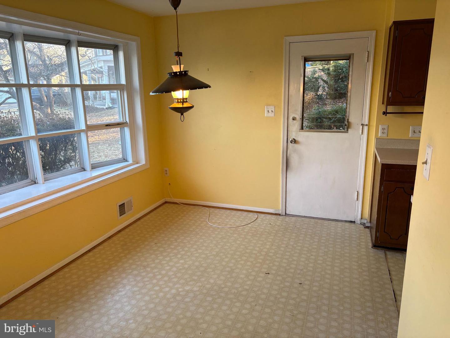 5112 ALTHEA DR, ANNANDALE, Virginia 22003, 4 Bedrooms Bedrooms, ,2 BathroomsBathrooms,Residential,For sale,5112 ALTHEA DR,VAFX2286134 MLS # VAFX2286134