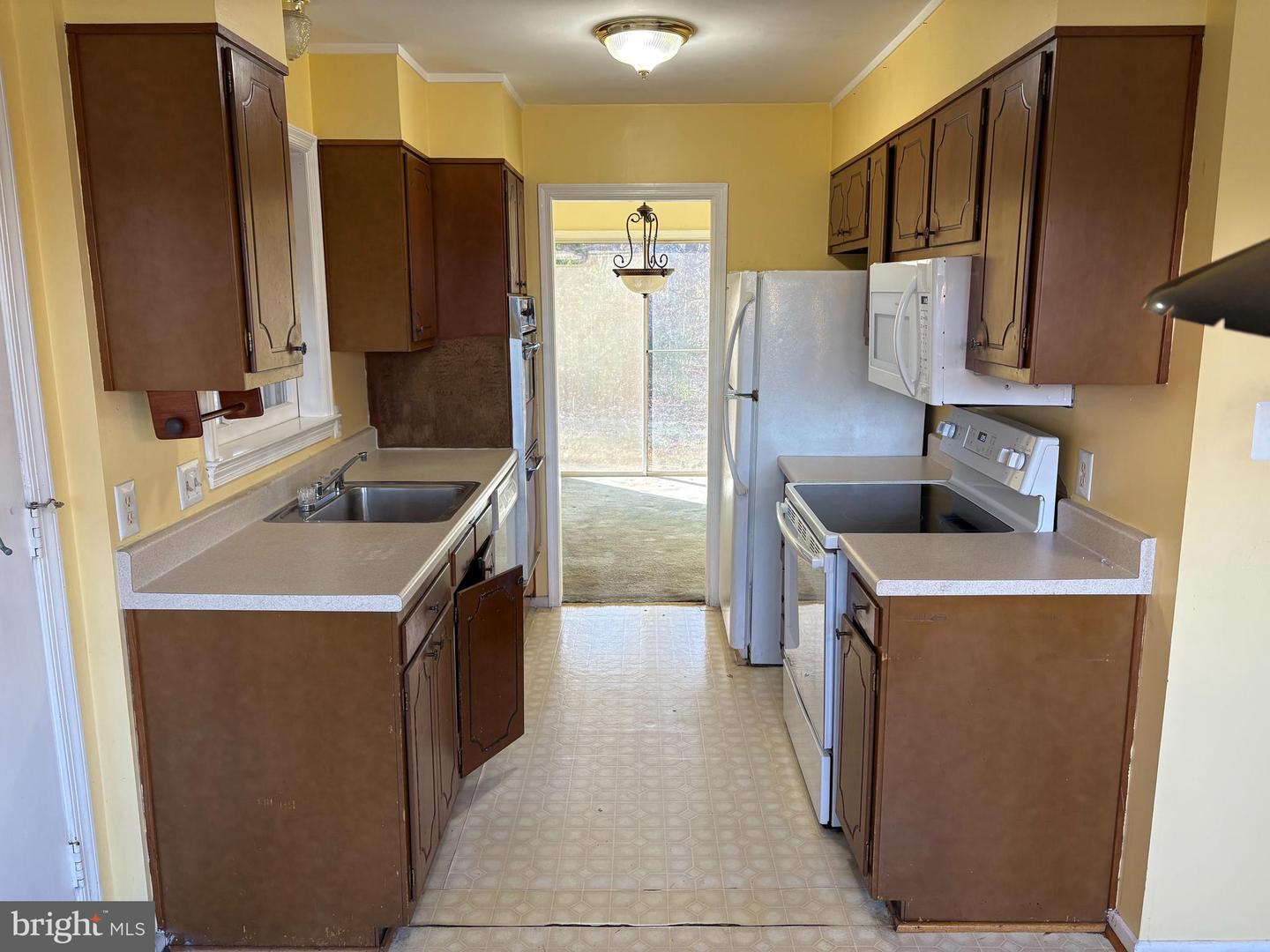 5112 ALTHEA DR, ANNANDALE, Virginia 22003, 4 Bedrooms Bedrooms, ,2 BathroomsBathrooms,Residential,For sale,5112 ALTHEA DR,VAFX2286134 MLS # VAFX2286134