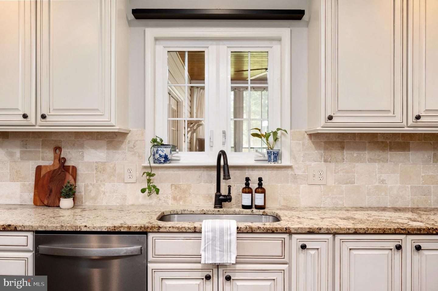 8903 BOULEVARD OF THE GENERALS, SPOTSYLVANIA, Virginia 22553, 4 Bedrooms Bedrooms, ,3 BathroomsBathrooms,Residential,For sale,8903 BOULEVARD OF THE GENERALS,VASP2038698 MLS # VASP2038698