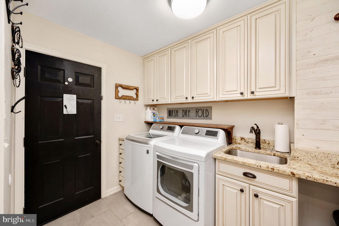 8903 BOULEVARD OF THE GENERALS, SPOTSYLVANIA, Virginia 22553, 4 Bedrooms Bedrooms, ,3 BathroomsBathrooms,Residential,For sale,8903 BOULEVARD OF THE GENERALS,VASP2038698 MLS # VASP2038698