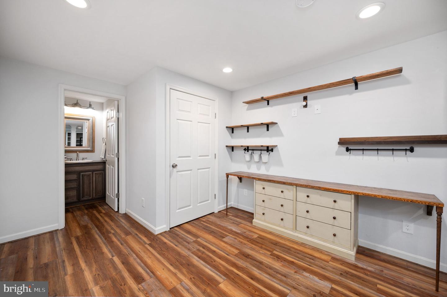 8903 BOULEVARD OF THE GENERALS, SPOTSYLVANIA, Virginia 22553, 4 Bedrooms Bedrooms, ,3 BathroomsBathrooms,Residential,For sale,8903 BOULEVARD OF THE GENERALS,VASP2038698 MLS # VASP2038698