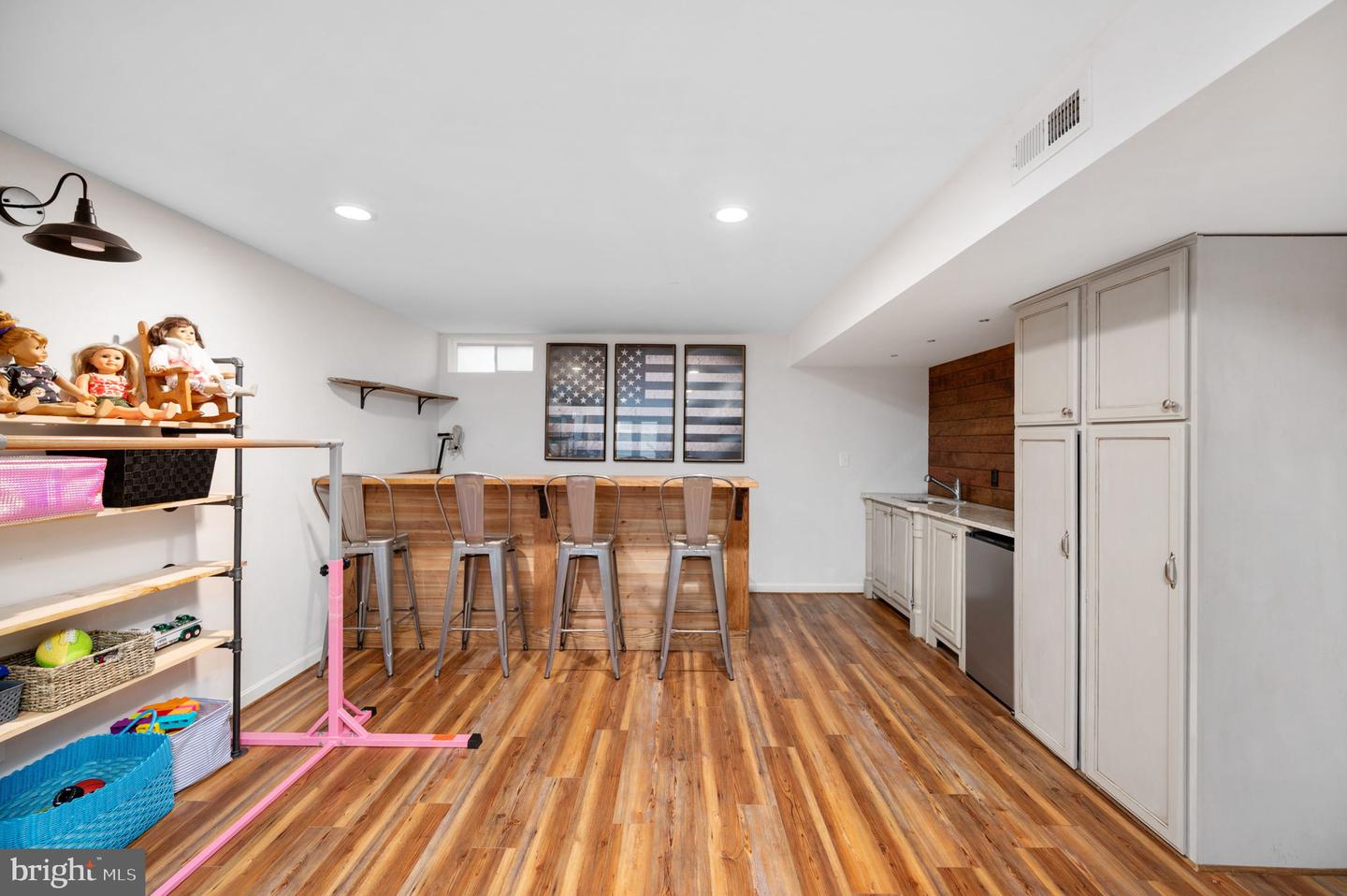 8903 BOULEVARD OF THE GENERALS, SPOTSYLVANIA, Virginia 22553, 4 Bedrooms Bedrooms, ,3 BathroomsBathrooms,Residential,For sale,8903 BOULEVARD OF THE GENERALS,VASP2038698 MLS # VASP2038698