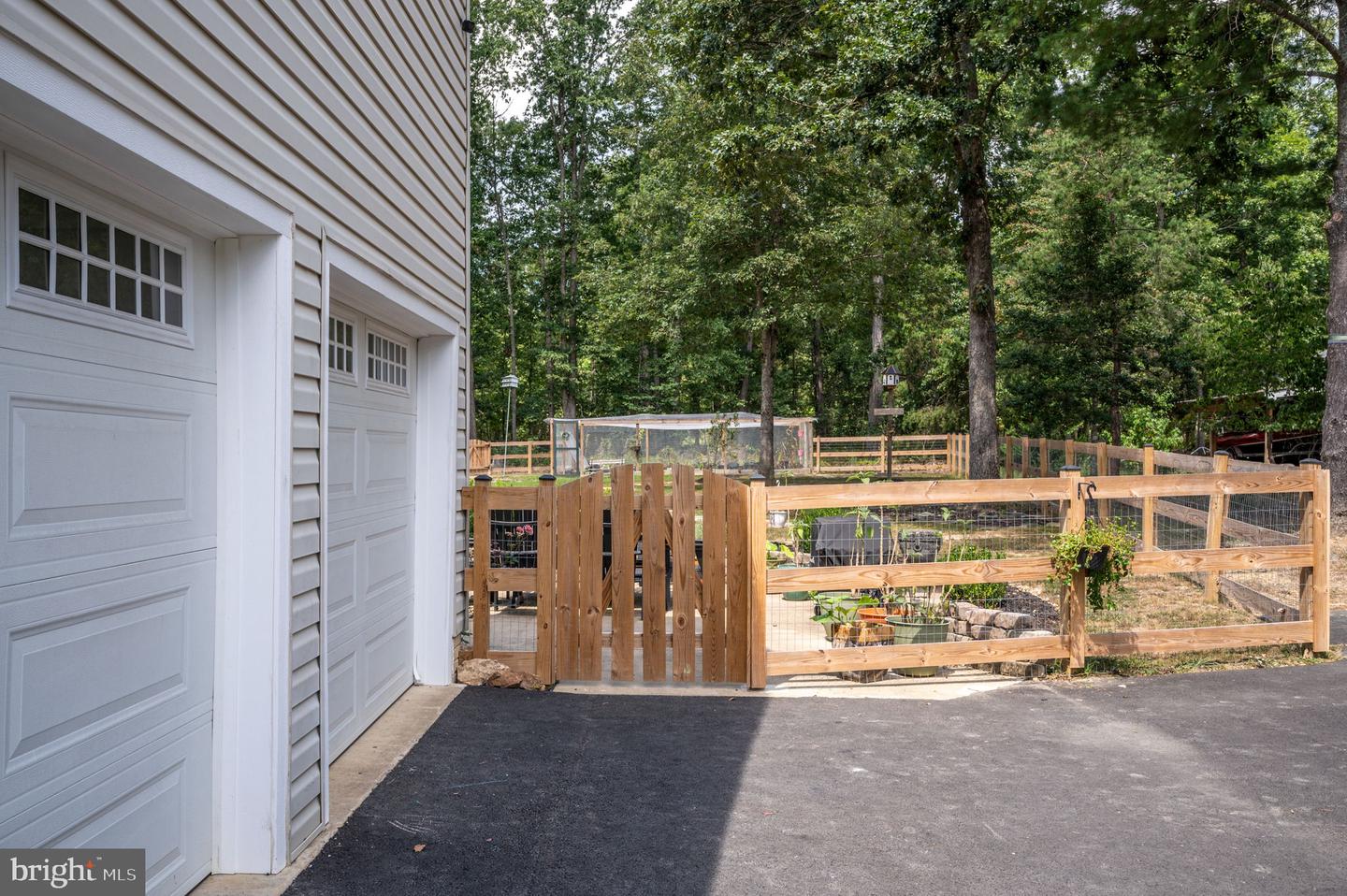 8903 BOULEVARD OF THE GENERALS, SPOTSYLVANIA, Virginia 22553, 4 Bedrooms Bedrooms, ,3 BathroomsBathrooms,Residential,For sale,8903 BOULEVARD OF THE GENERALS,VASP2038698 MLS # VASP2038698