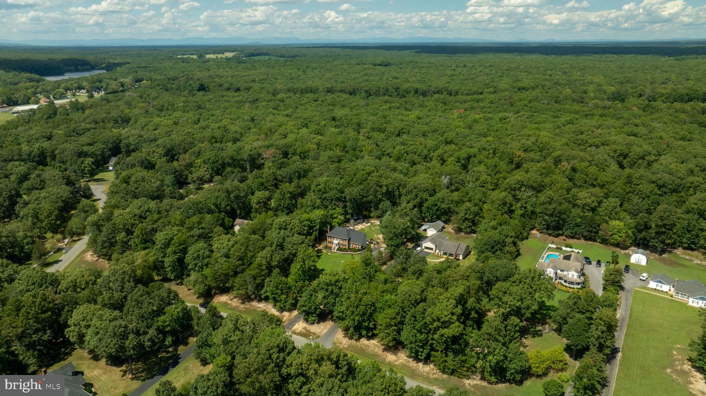 8903 BOULEVARD OF THE GENERALS, SPOTSYLVANIA, Virginia 22553, 4 Bedrooms Bedrooms, ,3 BathroomsBathrooms,Residential,For sale,8903 BOULEVARD OF THE GENERALS,VASP2038698 MLS # VASP2038698