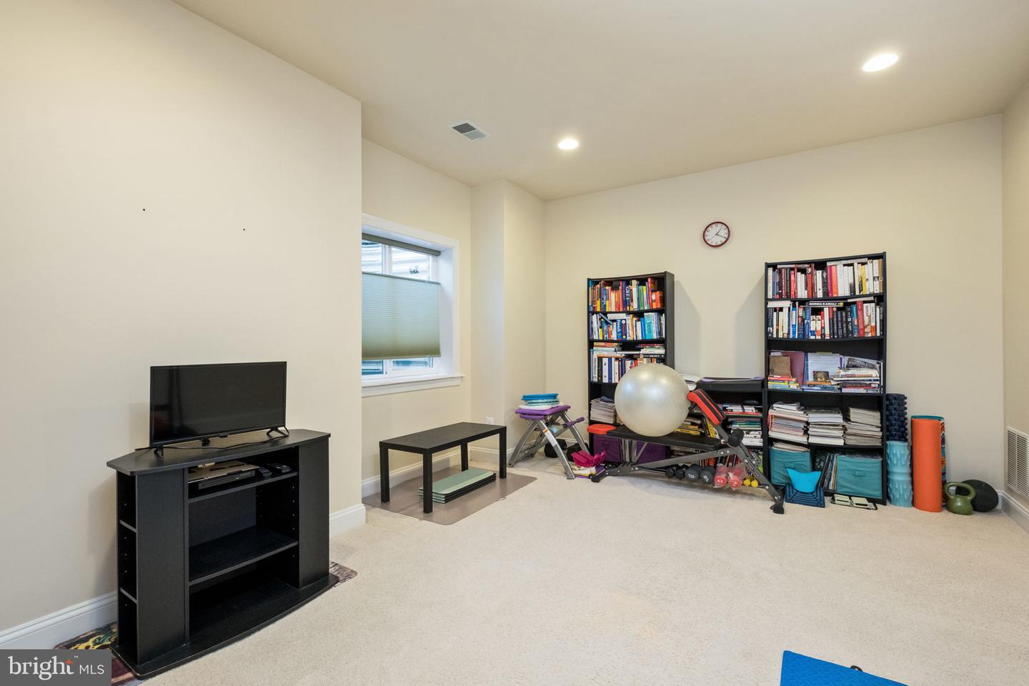 3219 CHARLESTON BLVD, ROCKINGHAM, Virginia 22801, 3 Bedrooms Bedrooms, 6 Rooms Rooms,2 BathroomsBathrooms,Residential,For sale,3219 CHARLESTON BLVD,VARO2002816 MLS # VARO2002816