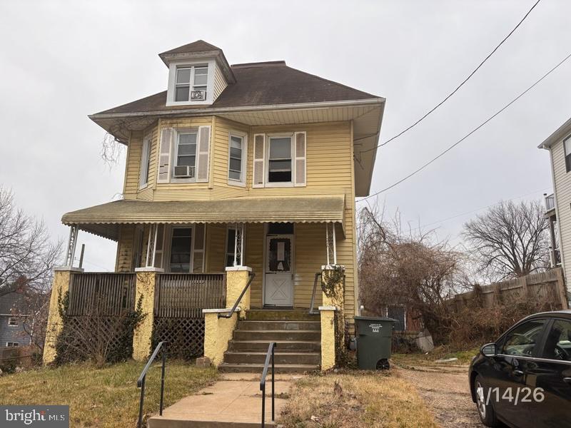 2015 DOUGLAS ST NE, WASHINGTON, District Of Columbia 20018, 3 Bedrooms Bedrooms, ,1 BathroomBathrooms,Residential,For sale,2015 DOUGLAS ST NE,DCDC2241744 MLS # DCDC2241744